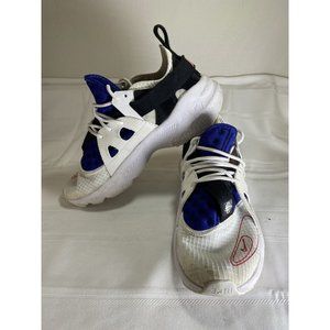 Nike Huarache-Type "Summit White/University Red" Men's 7.5 Women's 9-BQ5102 100